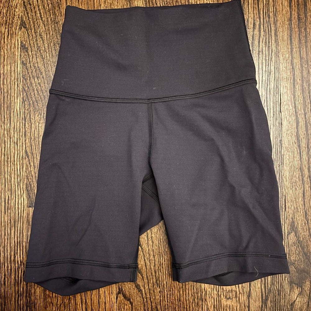 Lululemon biker shorts, no pockets size 2